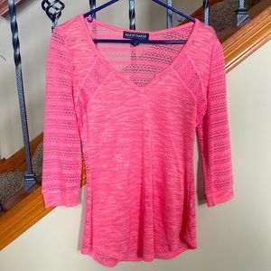 Lightweight sweater and a pinkish coral size extra large